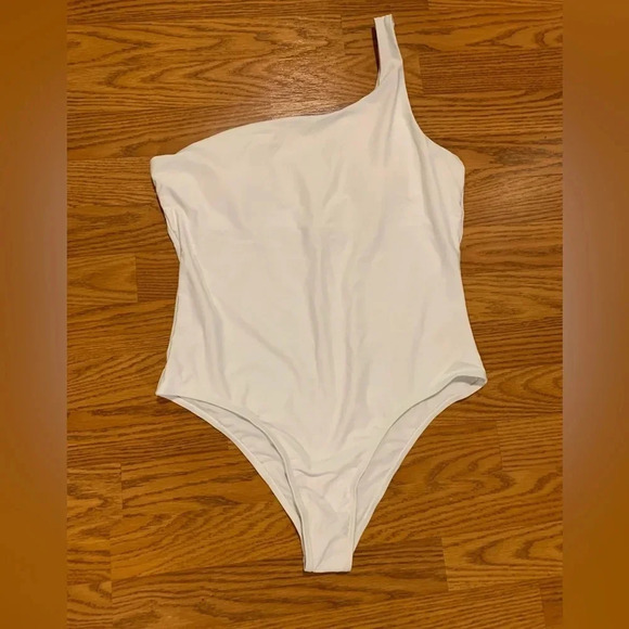 Shein White One Shoulder One Piece Swimsuit -NWT size L - Picture 1 of 4